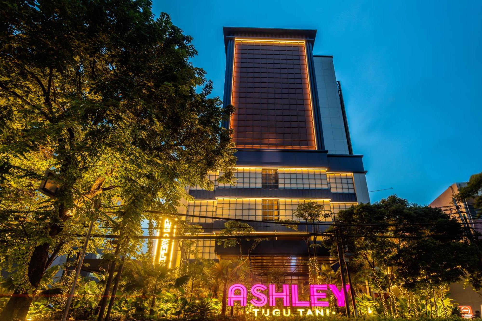 Ashley Tugu Tani Menteng Jakarta Buitenkant foto